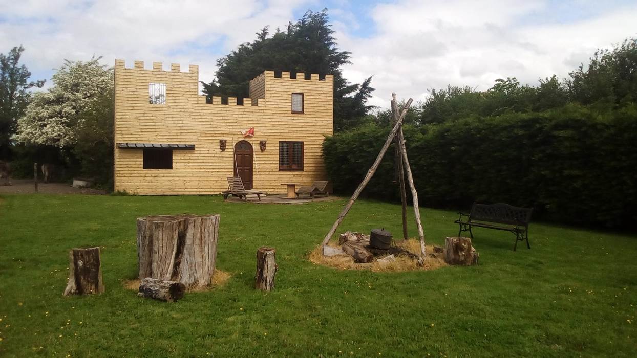 Château extérieur avec terrasse