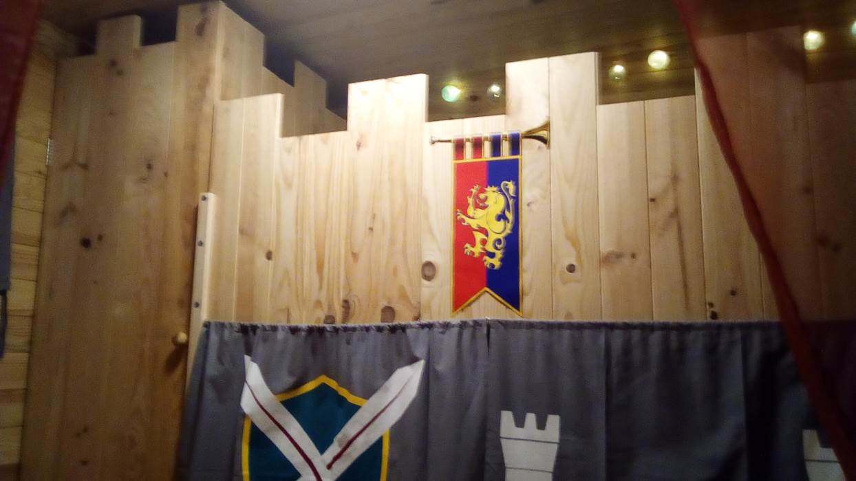Château Etage chambre 2 chevaliers et princesse