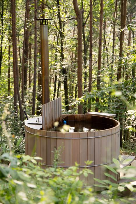 Bain nordique chauffé au feu de bois