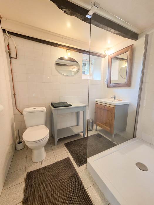 Salle de bain de la chambre double de Belle Epine