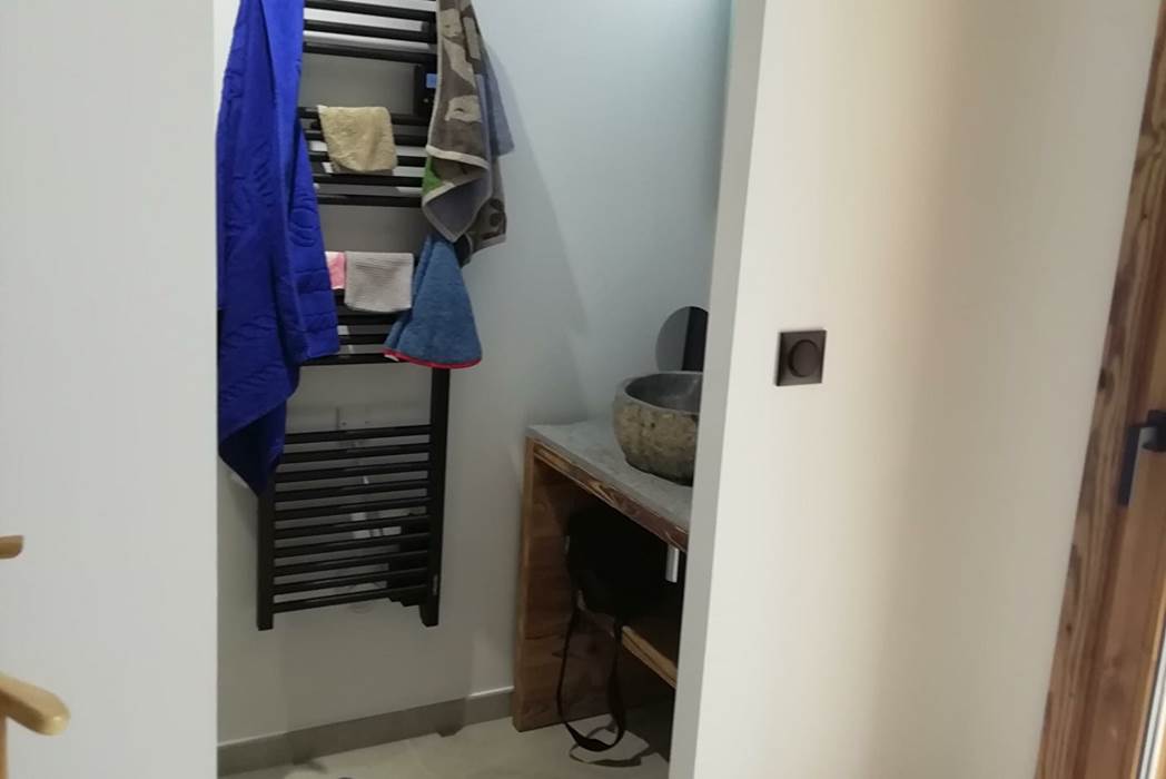 L'oxalis-70m²-n°812-appartement-Taninges-salle-de-bain