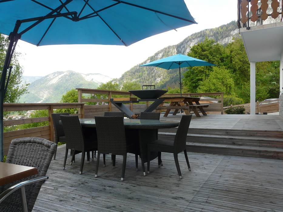 terrasse commune avec les chambres d'hôtes