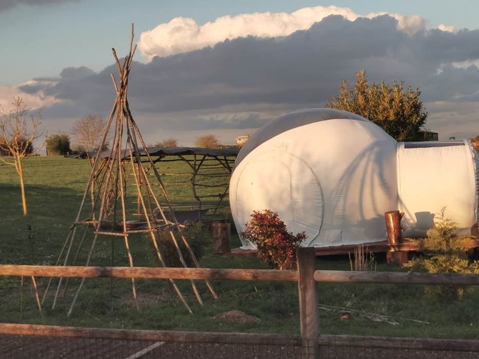 Coucher de soleil sur la bulle du pré