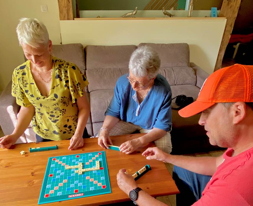 Espace jeu- La demoiselle ô bois