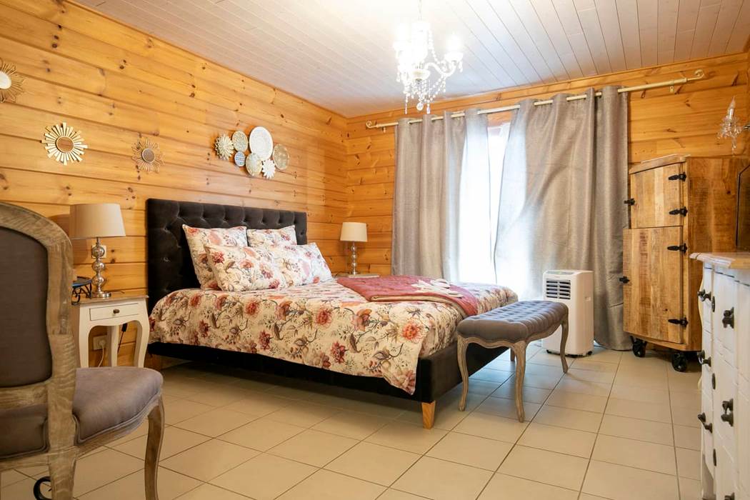 Chambre au rez-de-chaussée,  Chambres d'hôtes piscine  Chambres d'hôtes , Sancerre