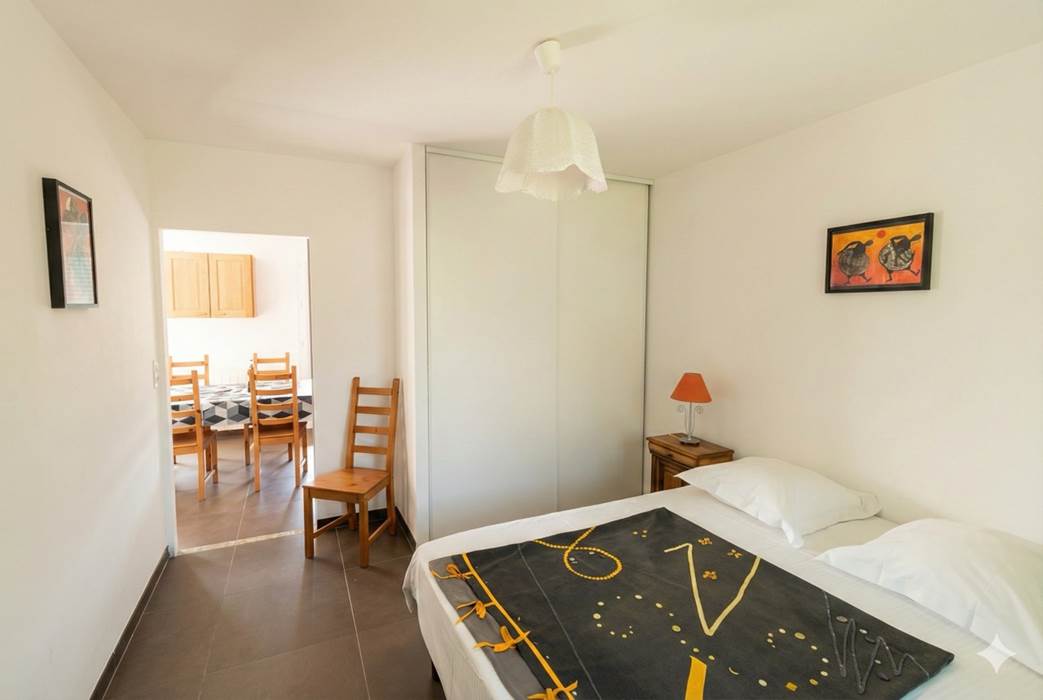 ombrebleuedufiguier-gîte-tournesols- chambre parentale 2 - Grande