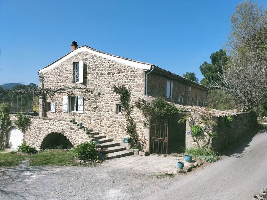 gîte Ombre bleue, ombre bleue du figuier gîtes et chambres d'hôtes avec piscine Ardèche