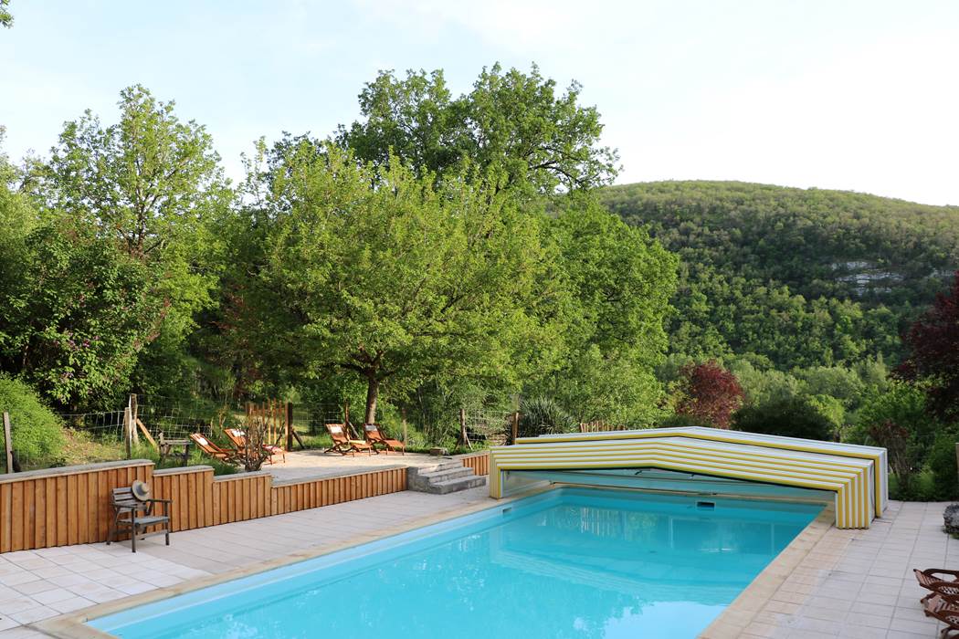 Piscine grand gite Vallée du Célé Compostelle