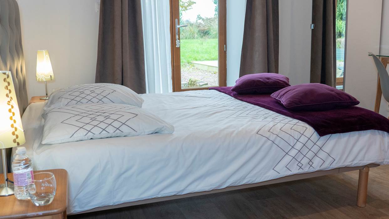 lit charlotte's room - bandb la basse orme
