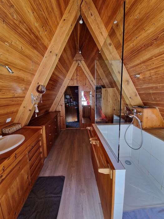 SALLE DE BAIN ETAGE