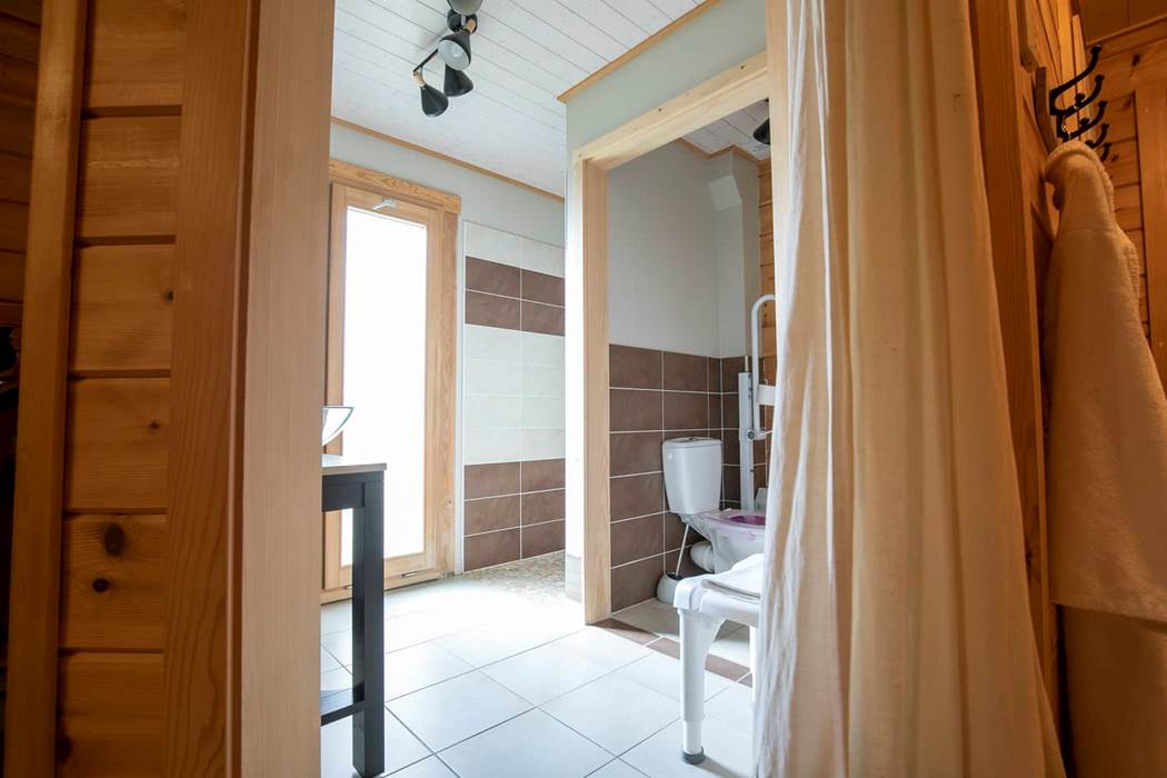 Salle de bain adaptée pmr