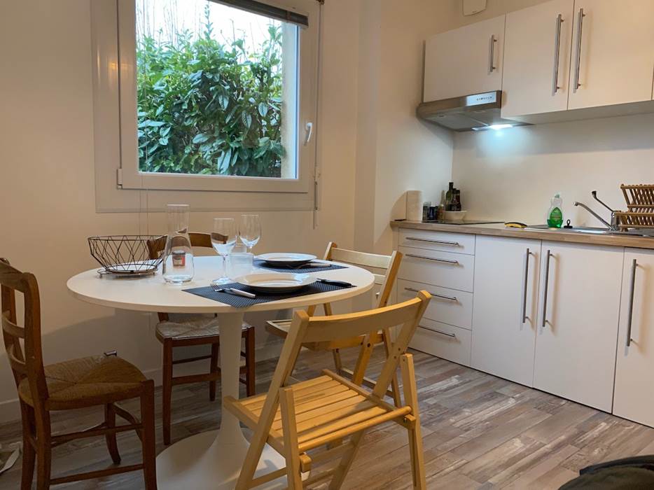 1- Residence des 3 iles_Ouessant-Salle a` manger copie