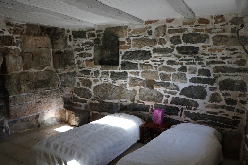 Chambre 2 lits simples grand gite Espagnac Ste Eulalie