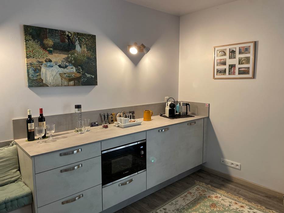 Réfrigérateur & Micro-ondes & Machine à café - Chambre MAUZAC (RDC)