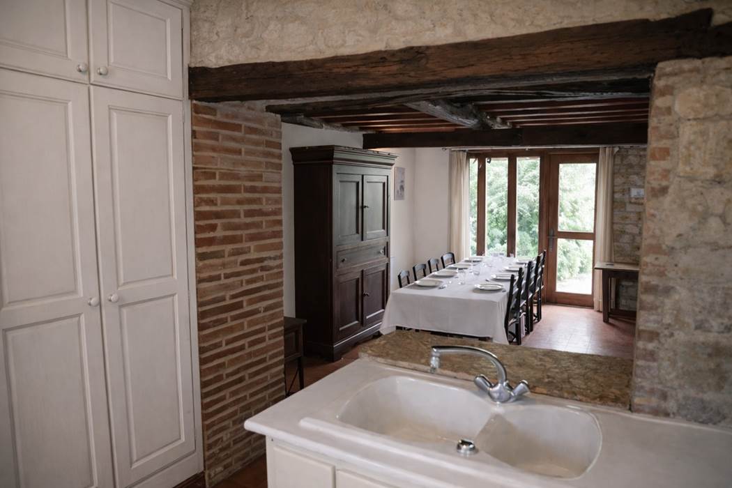 eff4e913-30c4-48d1-ab5d-d21c3a7afc85