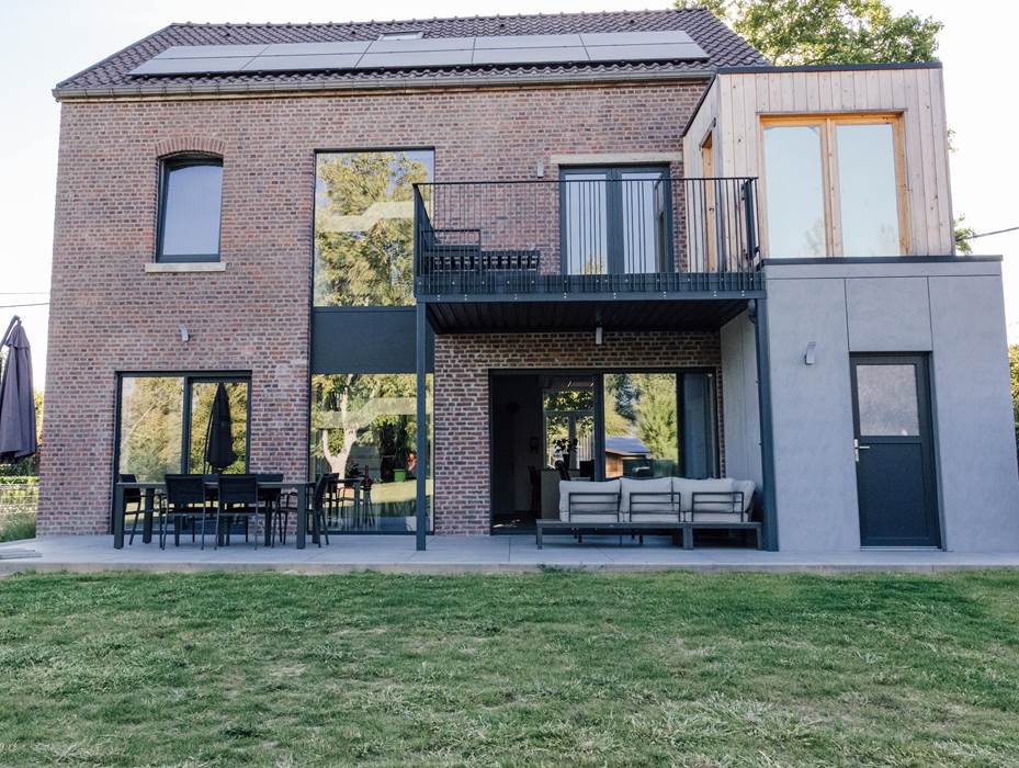 Façade arrière (au sol)