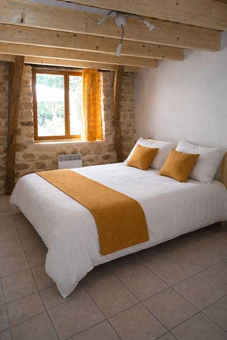 Chambre cosy avec lit confortable