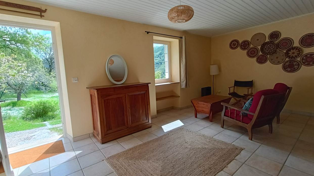 Chambre d'hôte double avec coin salon vallée du Célé