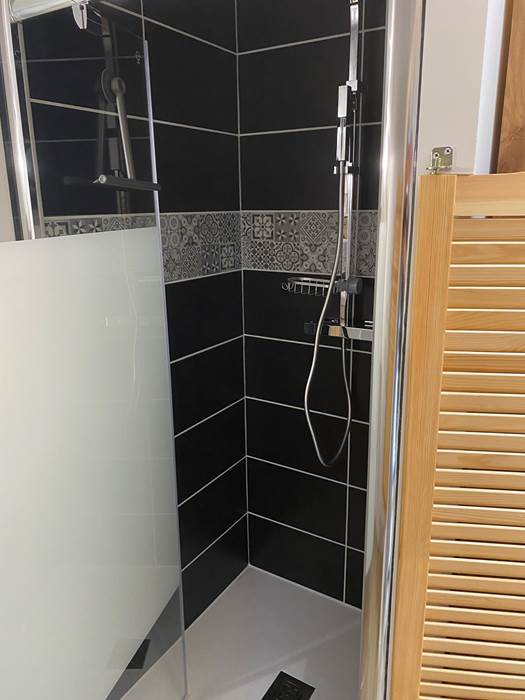 Croix De Magne Douche