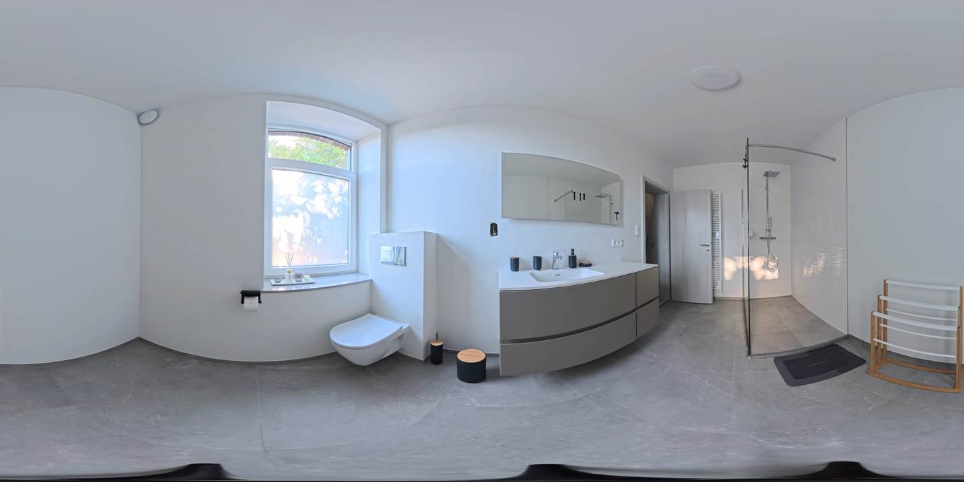 petite salle de bain 360°