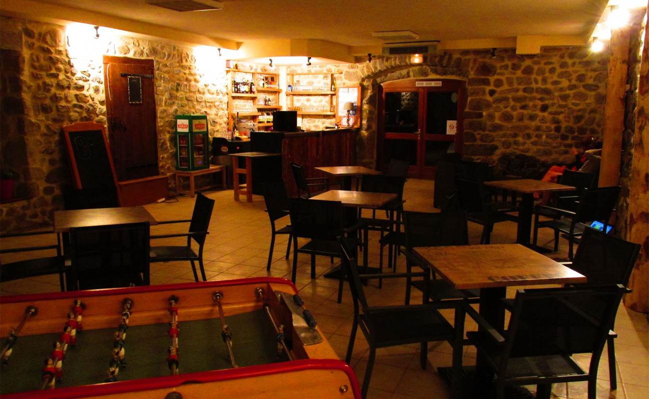 La salle de bar restaurant-gallery