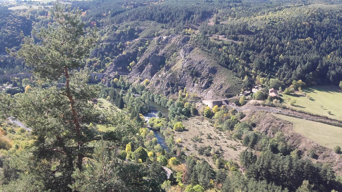 Vue sur les gorges de l'Allier-gallery