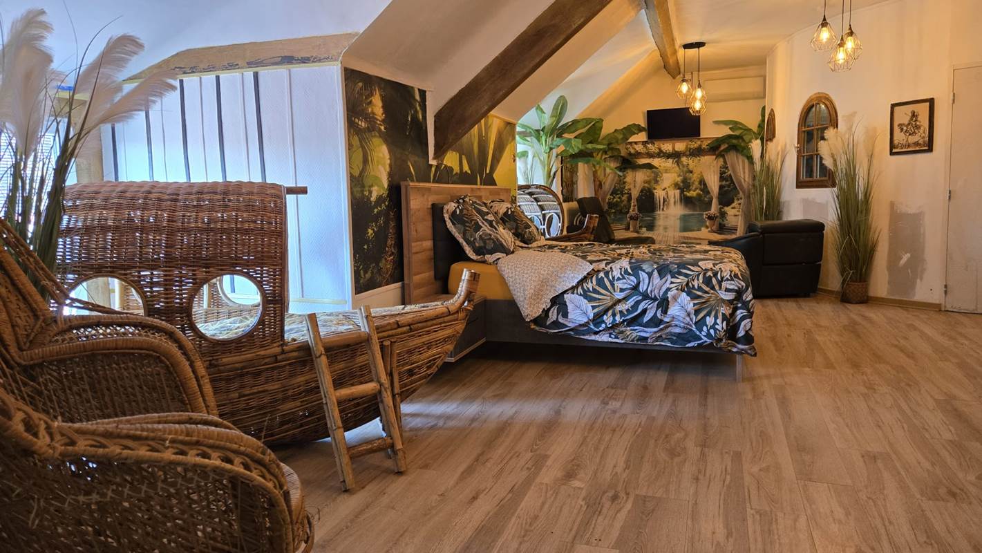 WhatsApp Image 2025-11-14 at 10.55.15 (3)-gallery