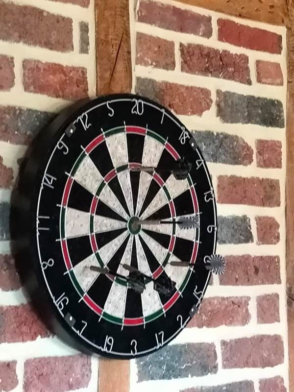 jeu de fléchettes pièce billard-gallery