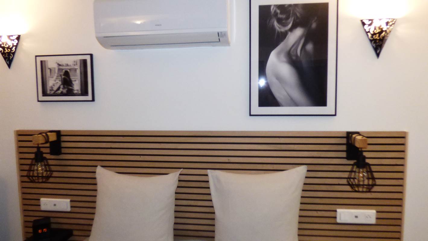 Tête de lit chambre Emmanuelle-gallery