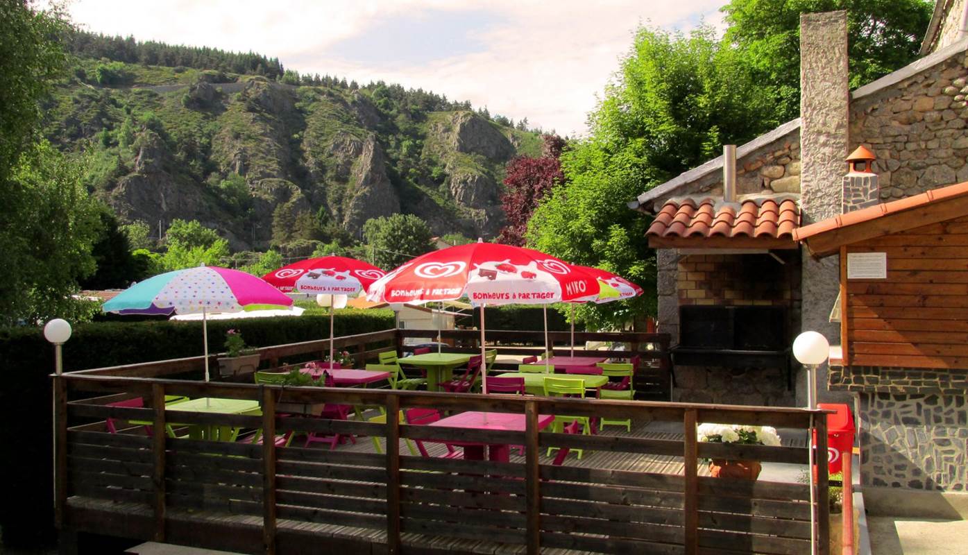 La terrasse côté camping-gallery