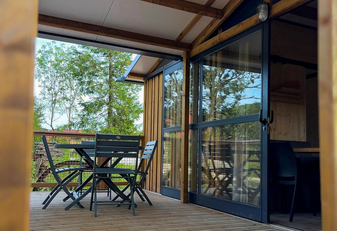 f88a92df-9f21-4b73-99e7-27eb69bc089e-gallery