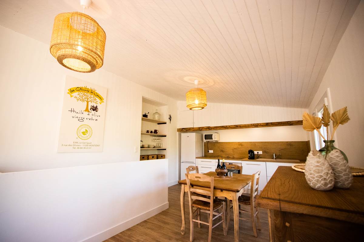 gites corbieres la barraquette Montseret coin cuisine