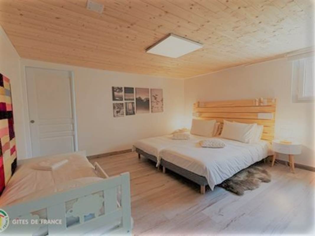 Gîte du Lapin Bleu Chambre SousBois 2