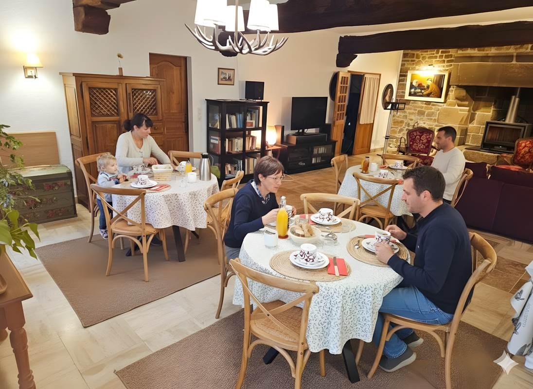 le-petit-déjeuner-bed-and-breakfast-saultchevreuil-villedieu-gallery