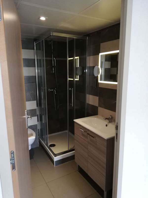 vue de la salle de bain-gallery