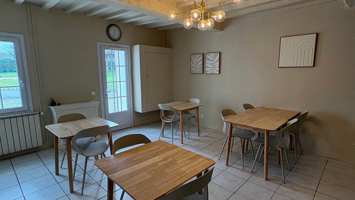 Salle commune-gallery