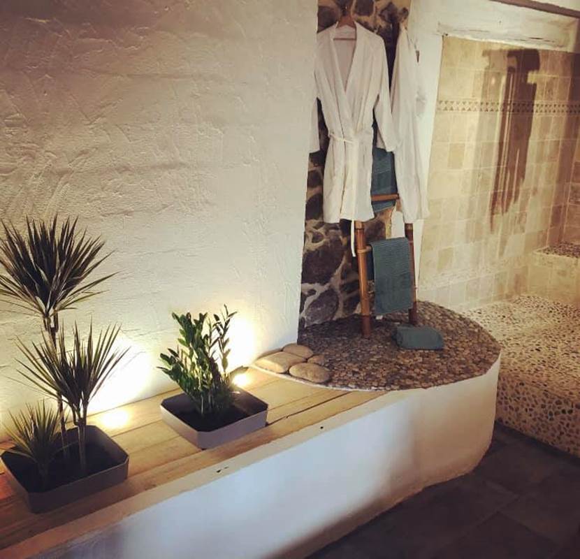 SUITE POLYNESIENNE ESPACE VERT-gallery