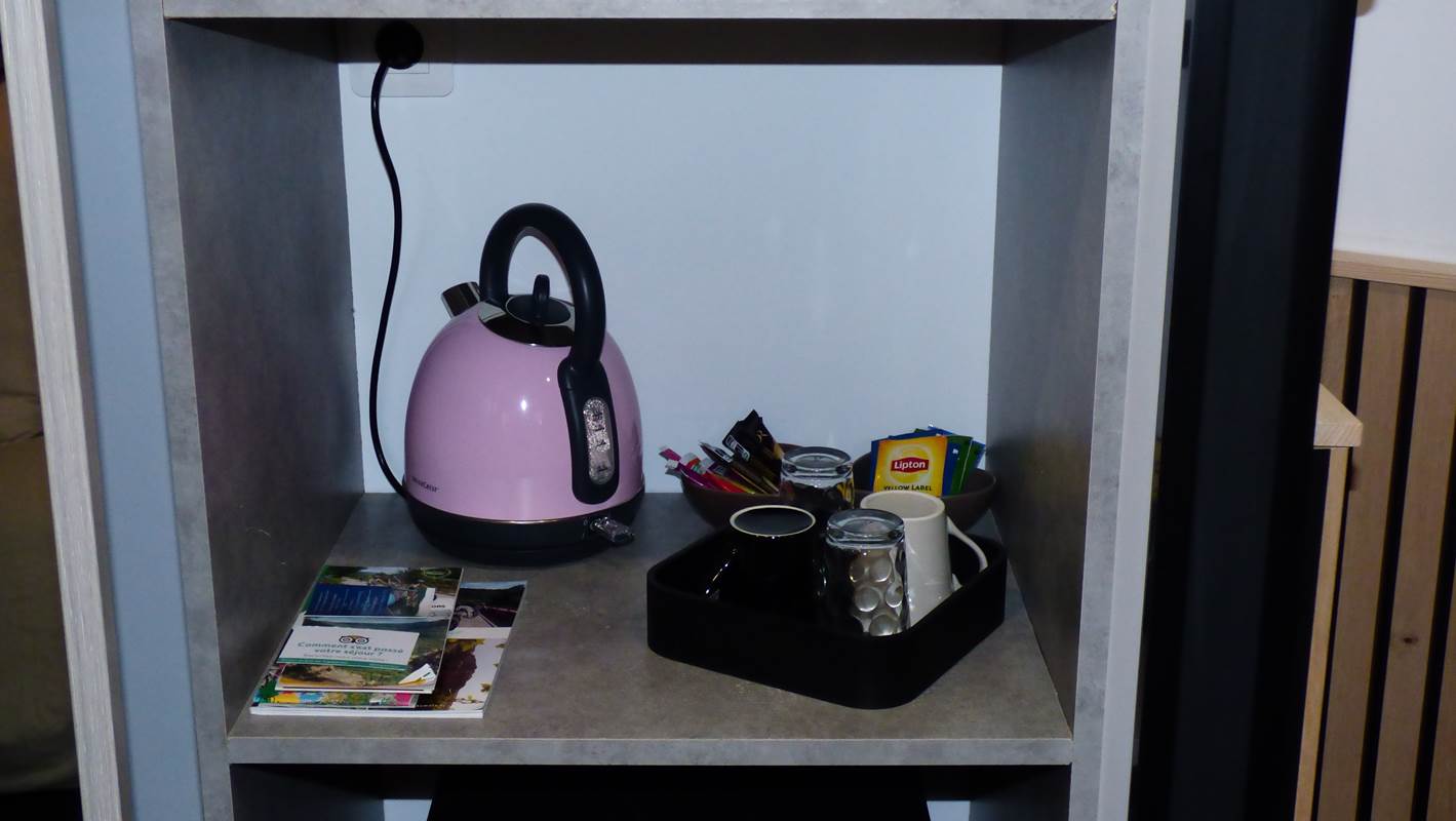 Plateau courtoisie Chambre Emmanuelle-gallery