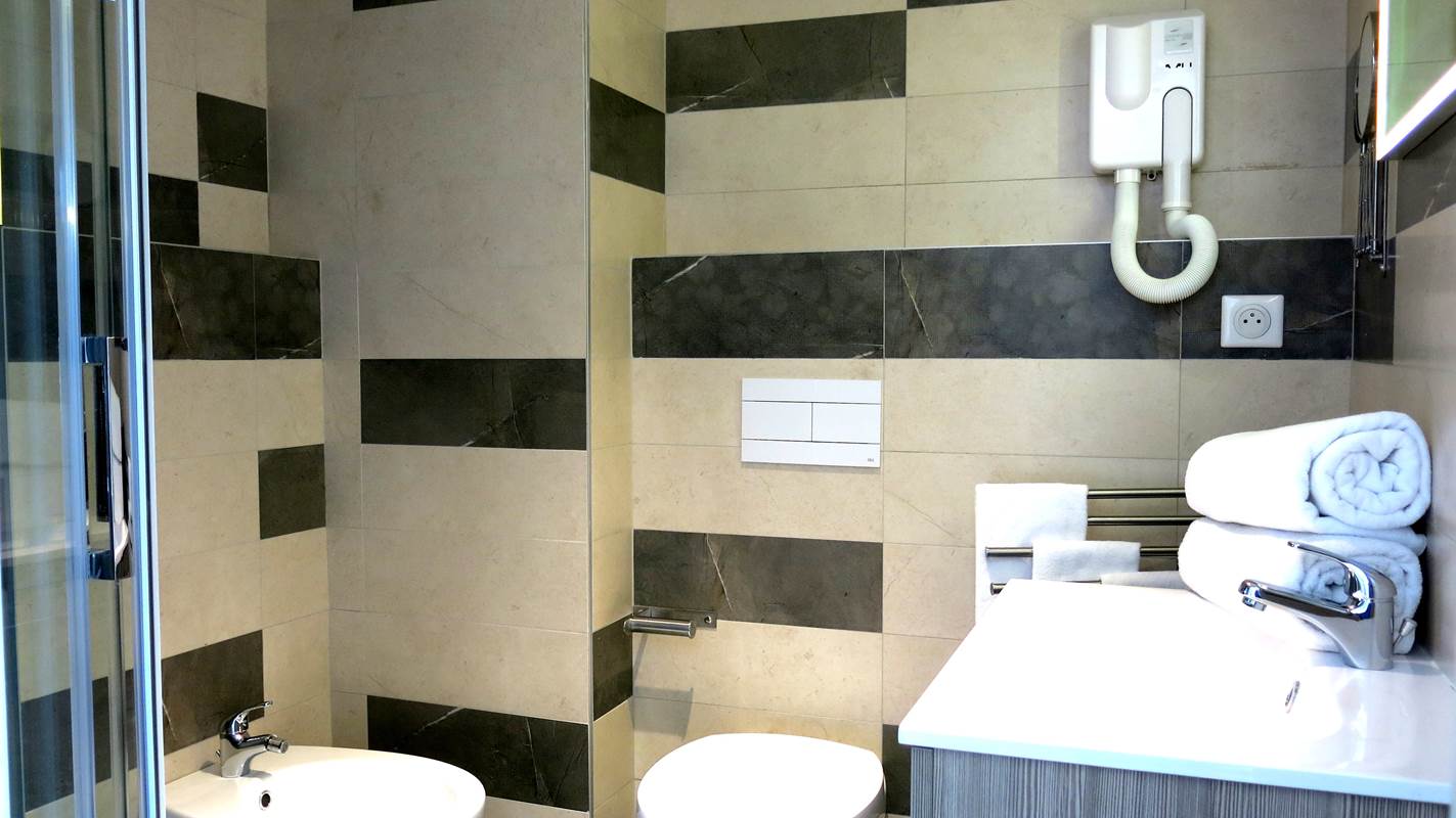 vue de la salle de bain-gallery