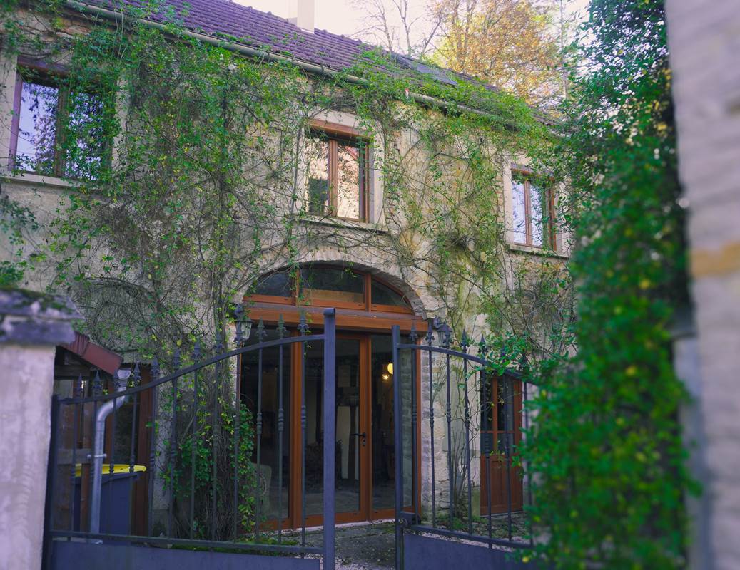 Extérieur ancienne grange en pierre-gallery