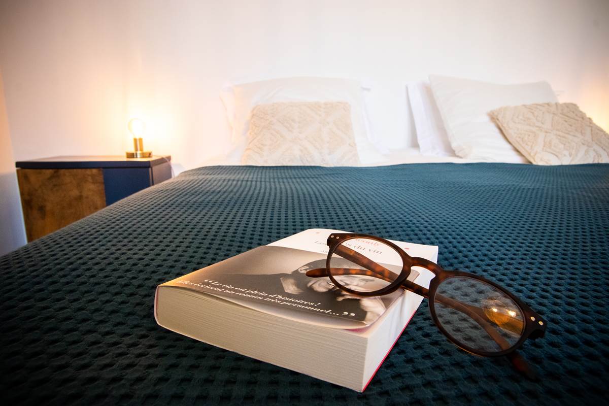 gites corbieres la boheme montseret chambre