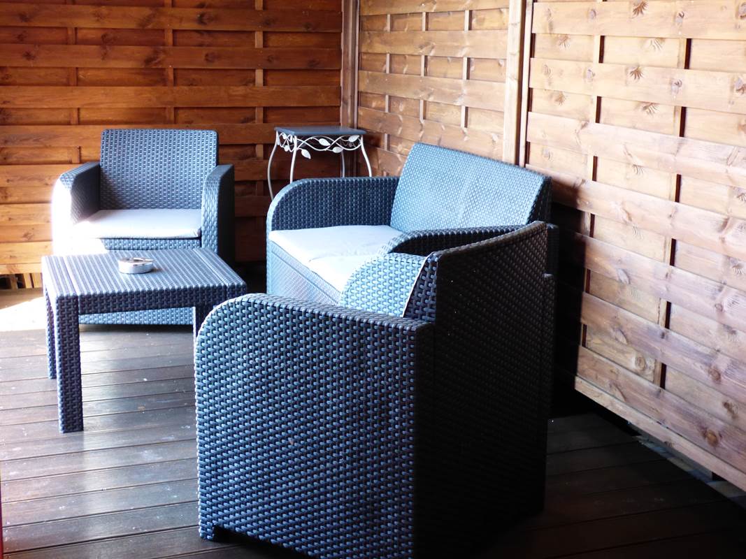 Terrasse Emmanuelle Chambres d'Hôtes La Colline aux Yeux Doubs-gallery