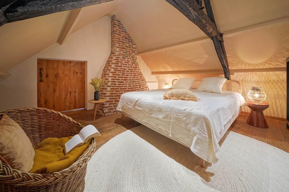 ®GitesLaFermeduParc_kingsizebed_fournil-gallery