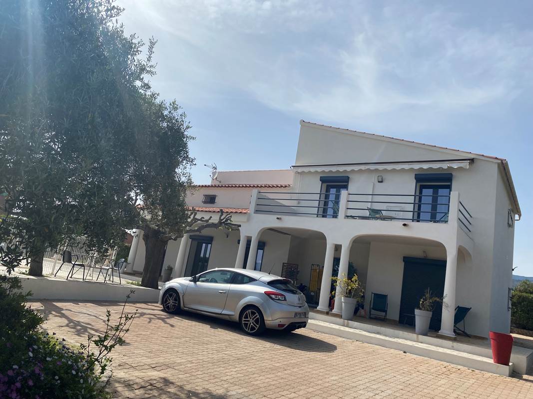 hotel parking sagone-gallery