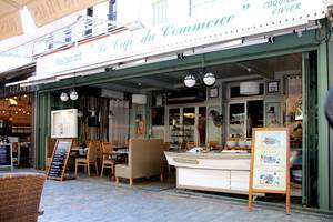 Le Café du Commerce Restaurant de Fruits de Mer (Aigues Morte)