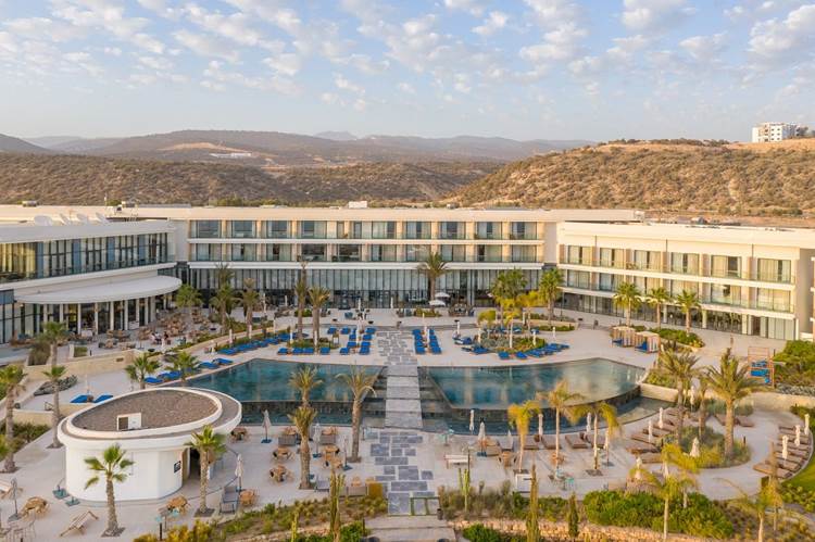 HYATT 4