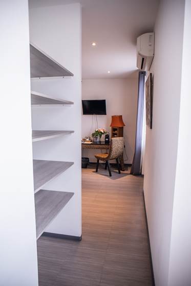 Chambre 1 Couloir
