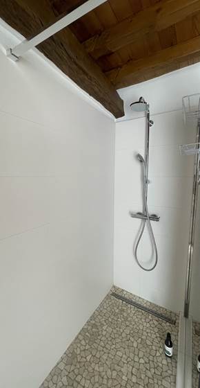 SALLE DE BAIN 1ER E´TAGE douche MF