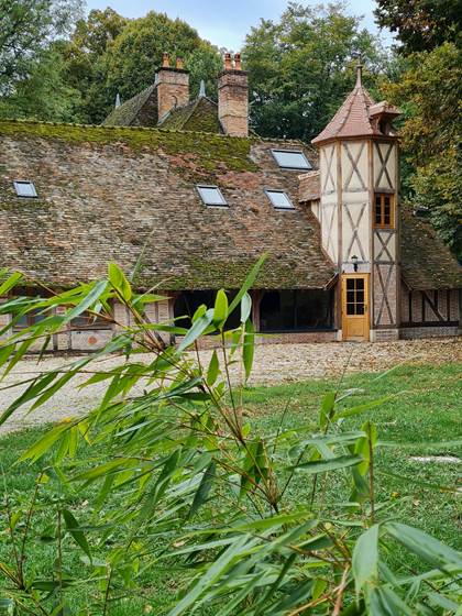 Vue sur le gîte "La Tourelle du château"