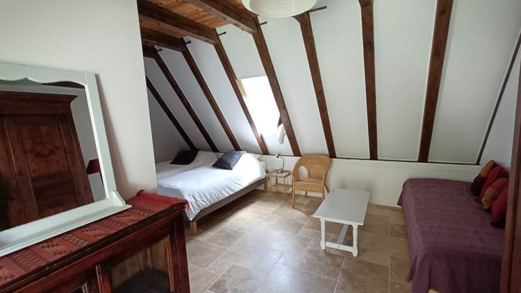 Chambre d'hôte familiale 2 à 4 personnes grand gite Espagnac Ste Eulalie